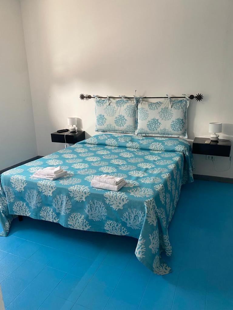 Aparthotel Le Stanze Del Mare Golfo Aranci Exterior foto